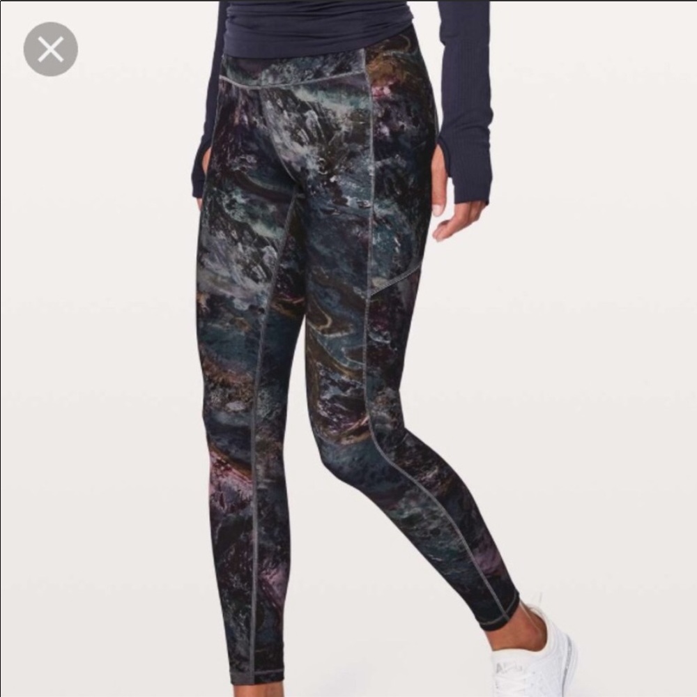 Lulu🍋 Speed Up Tights 28” Radiant Multi size 6
